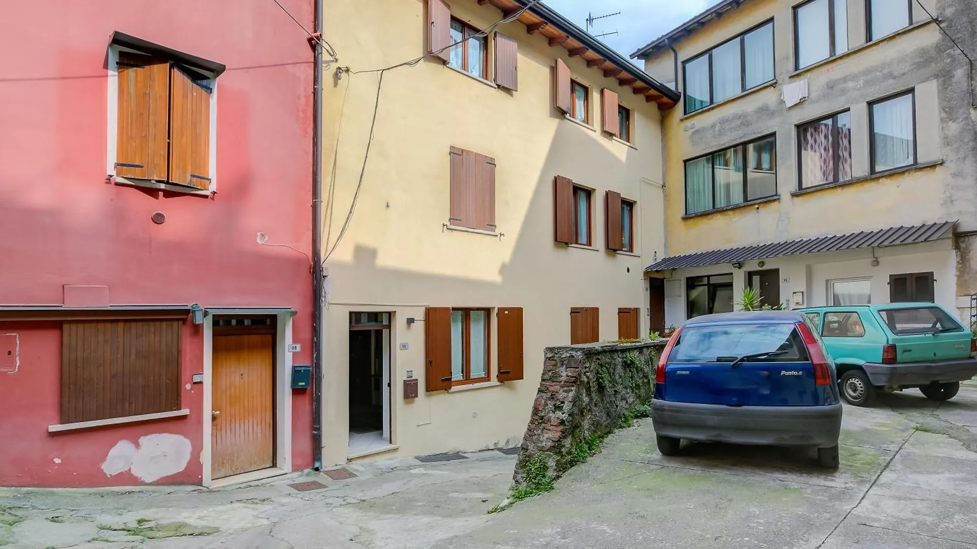 Liu - Nido D'Amore - Happy Rentals Gavardo 0*,  Italy